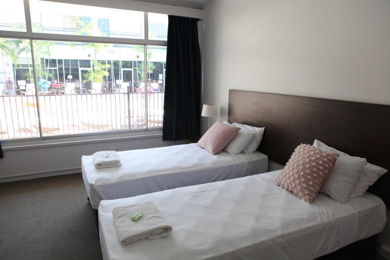 The Cavenagh Hotel Darwin Exterior photo